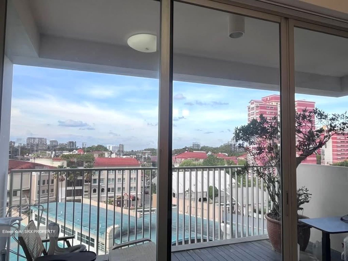 Oasis @ Elias (D18), Condominium #568659511